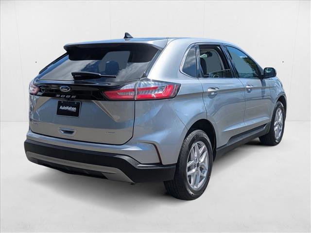 Used 2024 Ford Edge SEL image 5