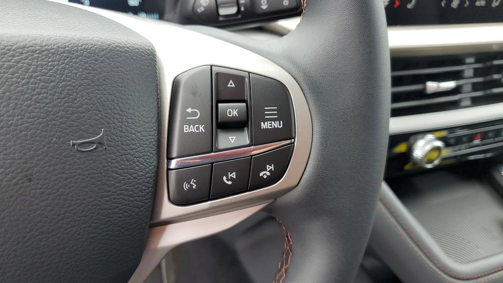 New 2026 Ford Explorer Active image 23