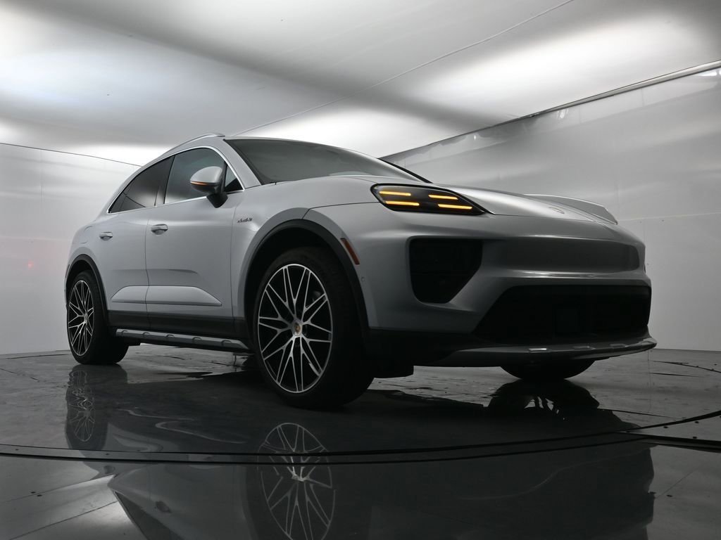 Certified 2024 Porsche Macan 4 Electric image 52