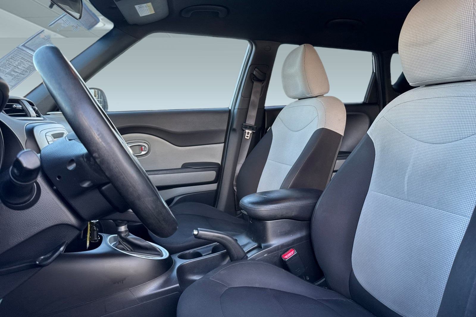 Used 2016 Kia Soul image 23