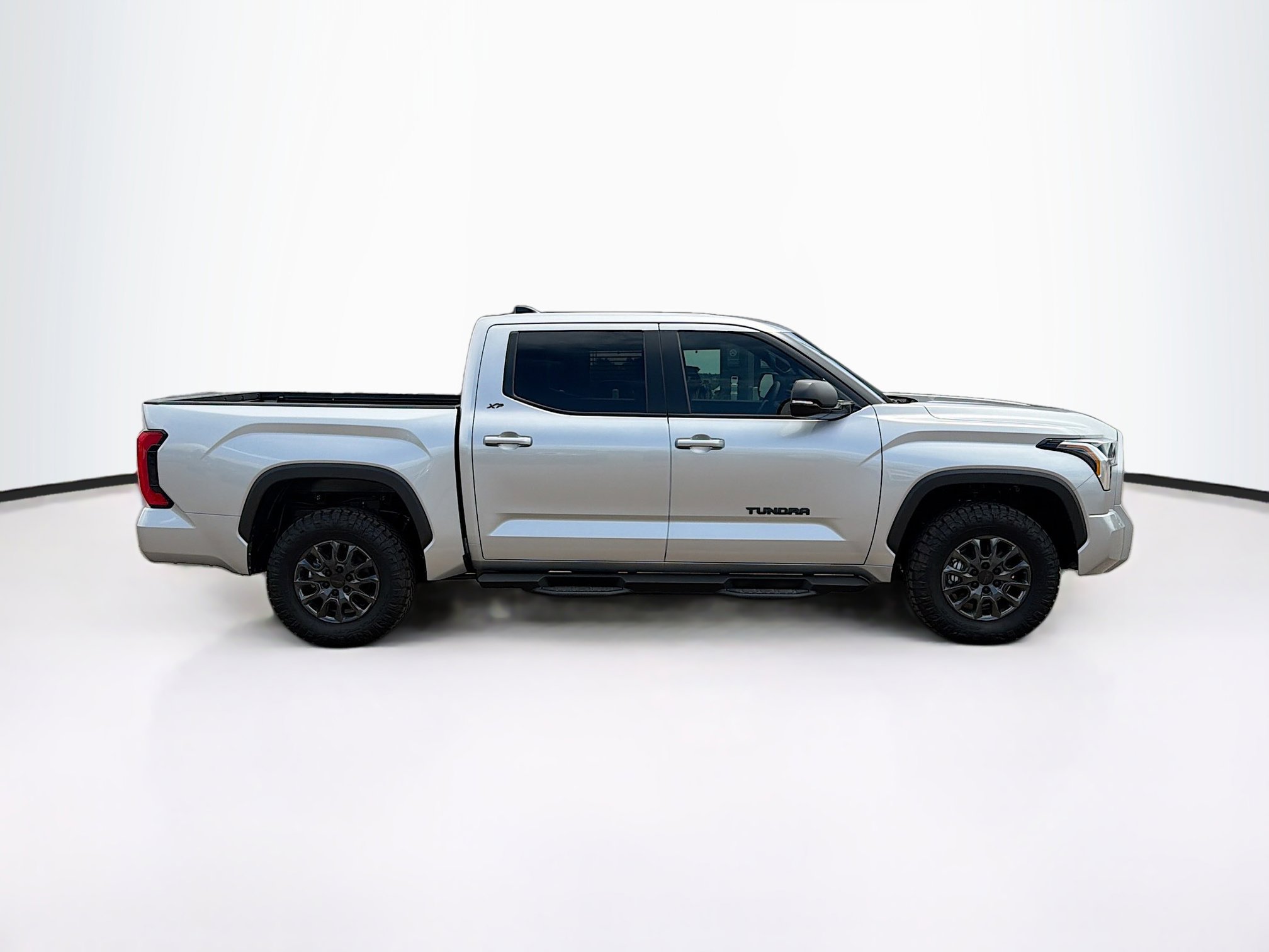 Used 2026 Toyota Tundra SR5 w/ SR5 Premium Package AWD/4WD image 10