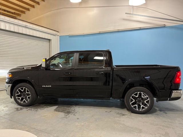 Used 2025 RAM 1500 Laramie w/ Advanced Safety Group II AWD/4WD image 5
