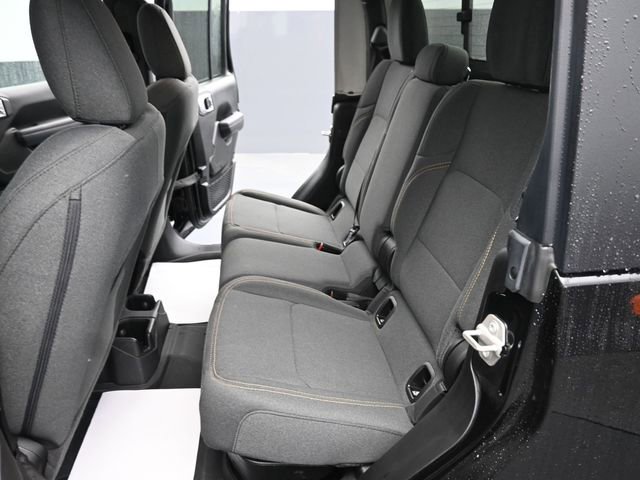 Used 2024 Jeep Gladiator Willys image 10