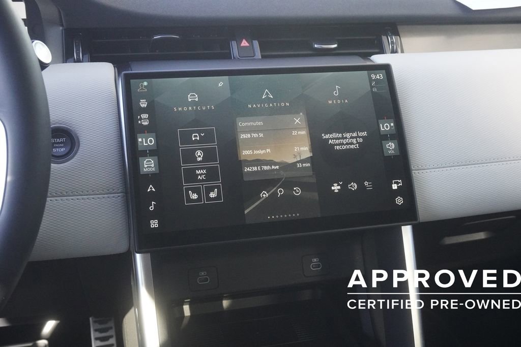 Used 2025 Land Rover Discovery Sport Dynamic SE image 15