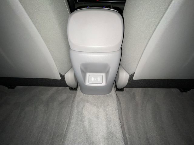 Used 2026 Hyundai Elantra Sport image 27