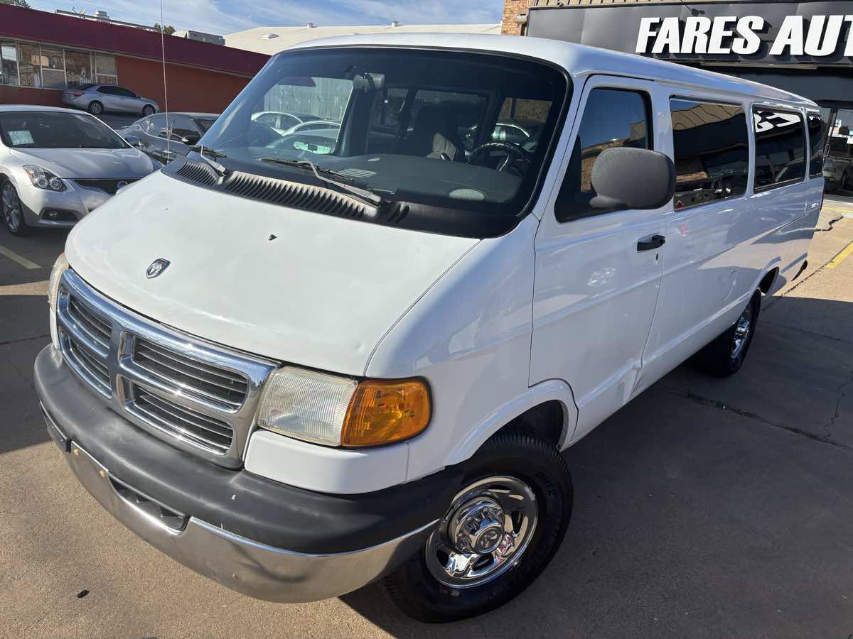 Used 2000 Dodge B3500 image 6