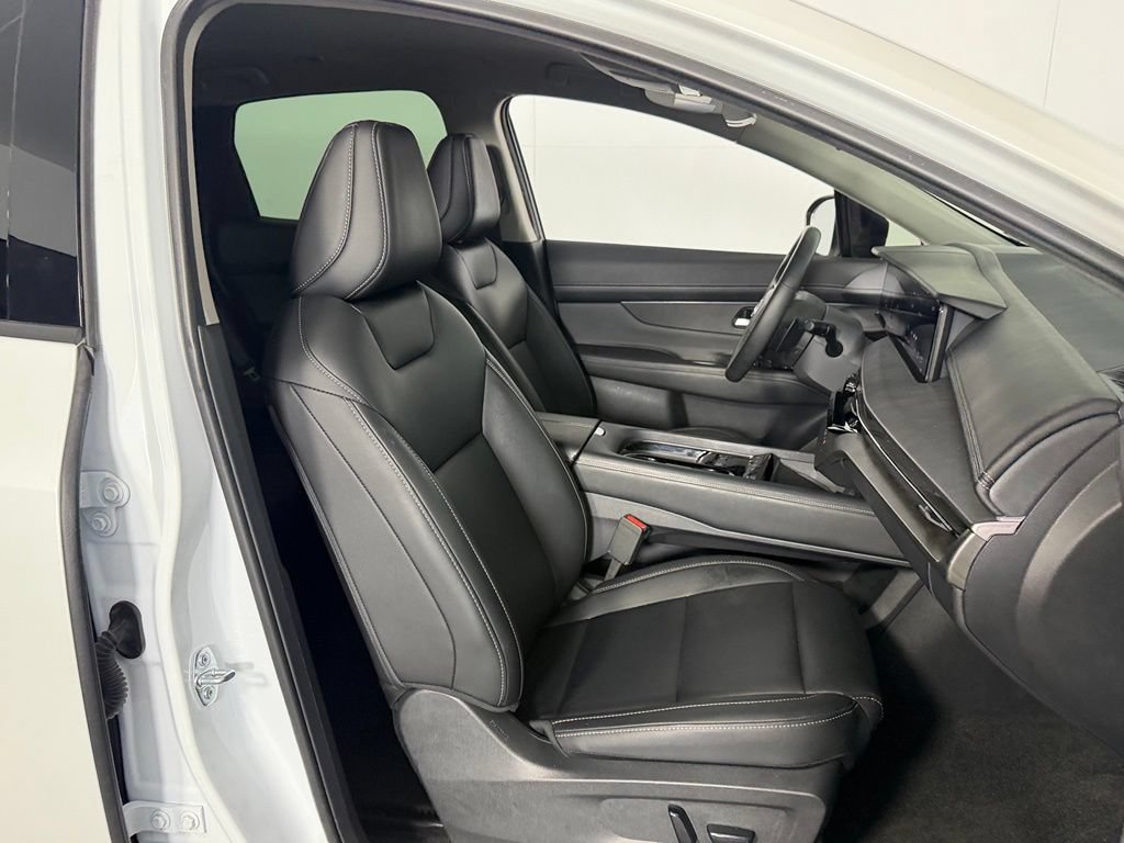 Used 2025 Nissan Murano SV FWD image 33