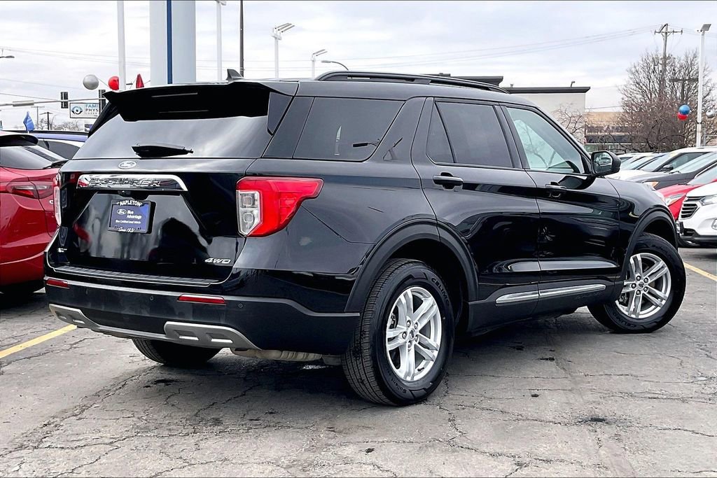 Certified 2024 Ford Explorer XLT w/ Equipment Group 202A AWD/4WD image 11