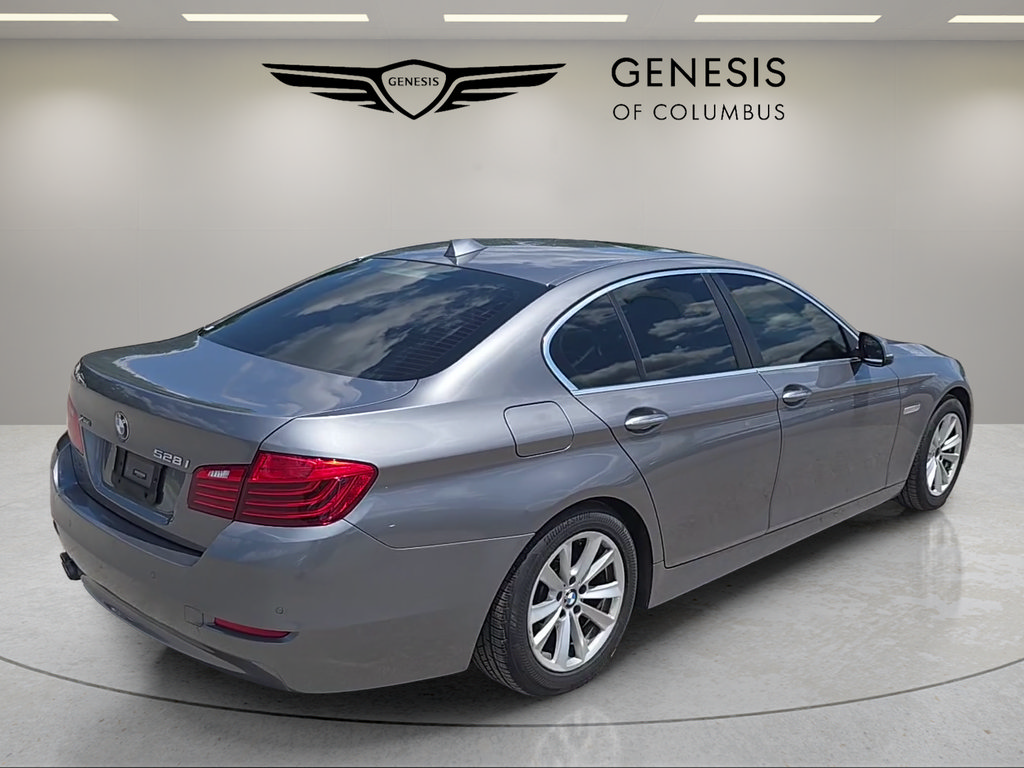 Used 2016 BMW 528i xDrive Sedan AWD/4WD image 5