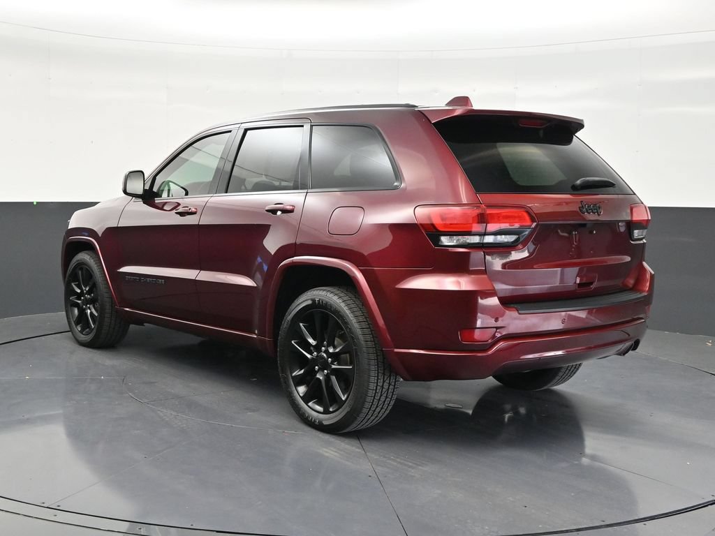 Used 2020 Jeep Grand Cherokee Altitude RWD image 3