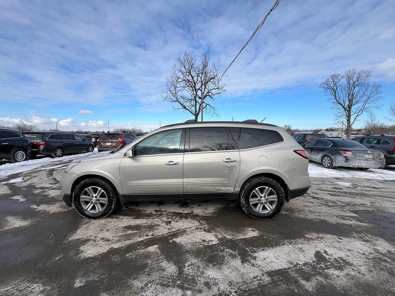 Used 2016 Chevrolet Traverse LT image 4