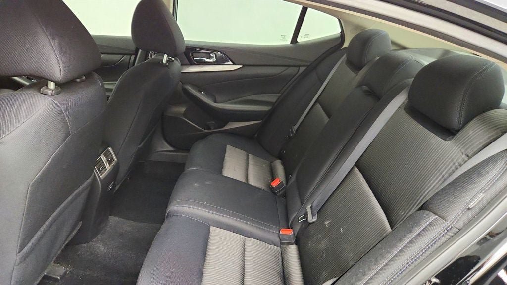 Used 2020 Nissan Maxima 3.5 S w/ Floor Mat Group FWD image 16