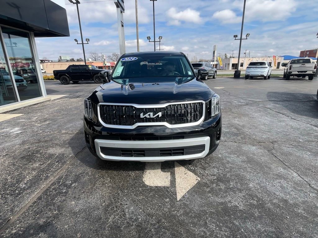 Used 2024 Kia Telluride LX image 9