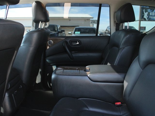 Used 2017 INFINITI QX80 4WD w/ Driver Assistance Package image 24