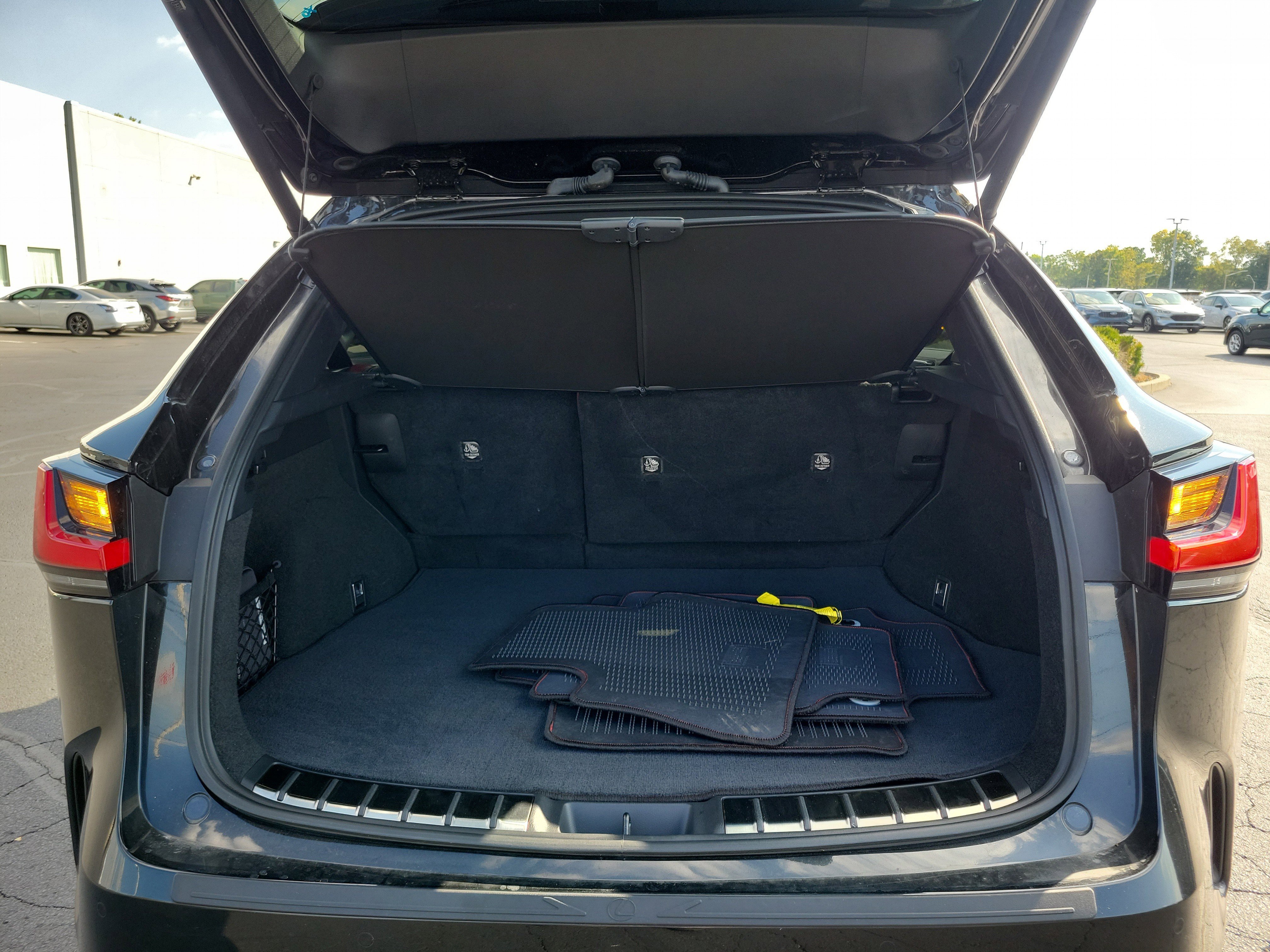 Used 2025 Lexus NX 250 FWD w/ Premium Package image 8