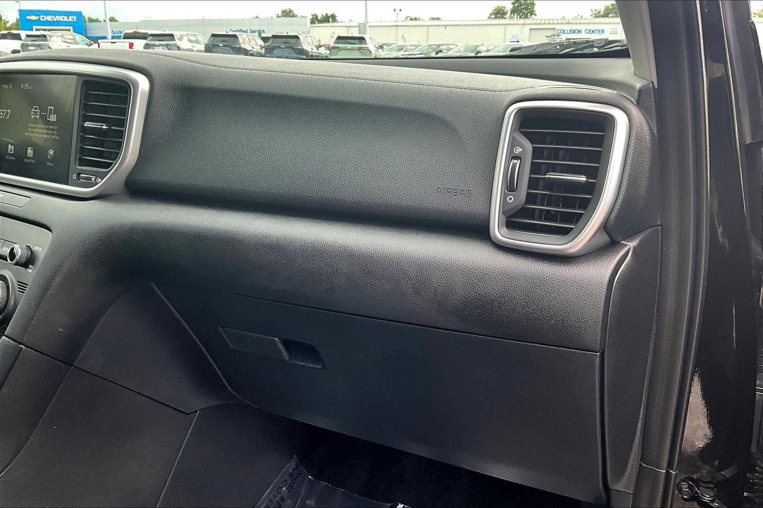 Used 2022 Kia Sportage LX w/ LX AWD Value Edition Package image 16