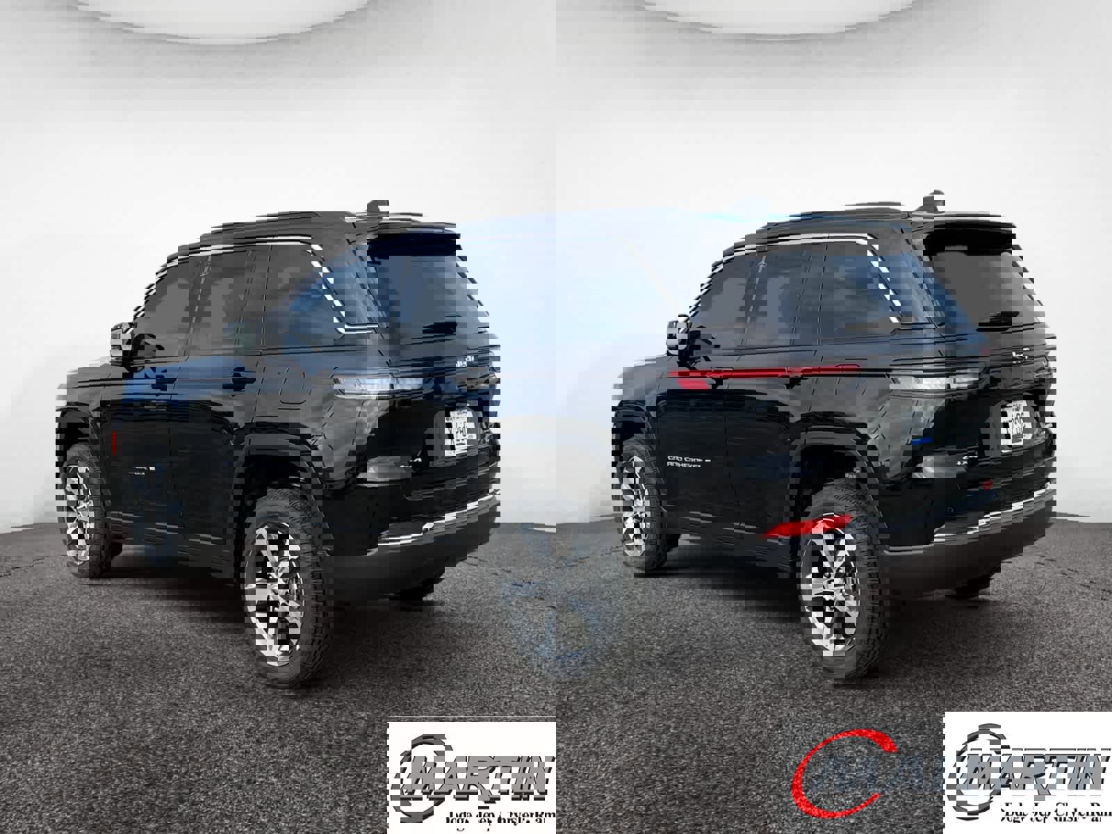 New 2025 Jeep Grand Cherokee Limited image 3