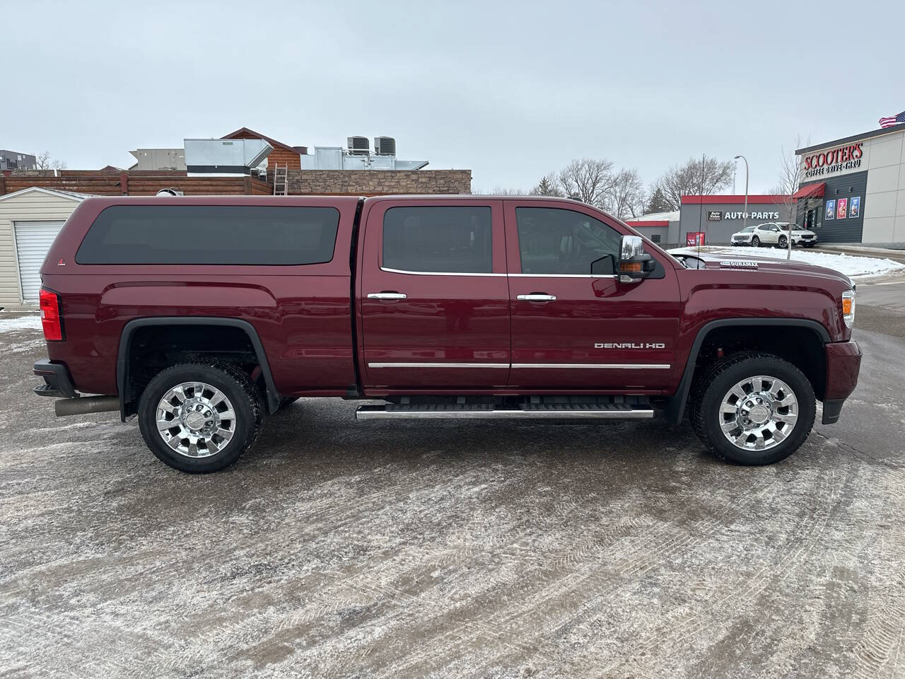 Used 2017 GMC Sierra 2500 Denali w/ Duramax Plus Package AWD/4WD image 6