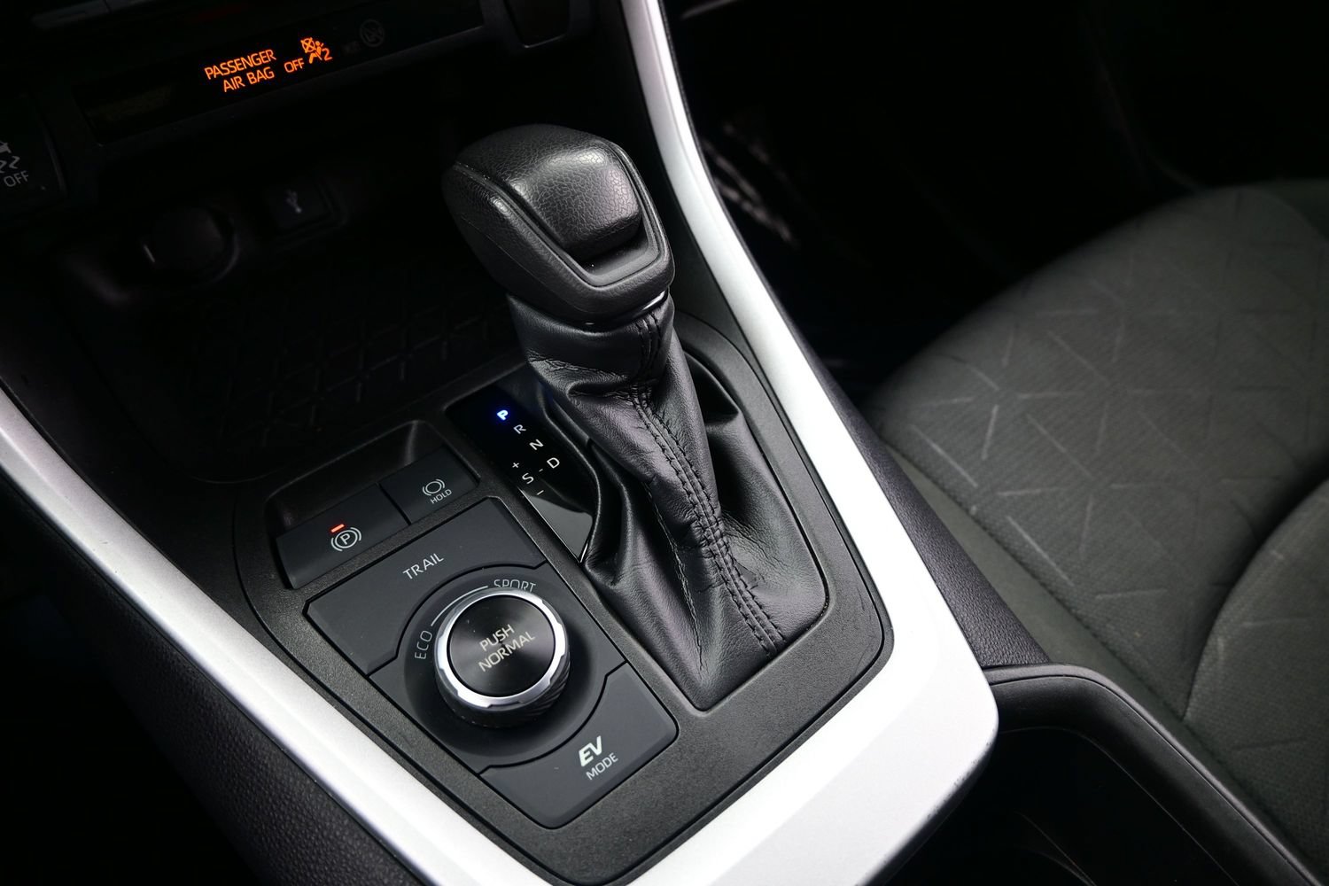 Used 2022 Toyota RAV4 XLE w/ Convenience Package AWD/4WD image 22