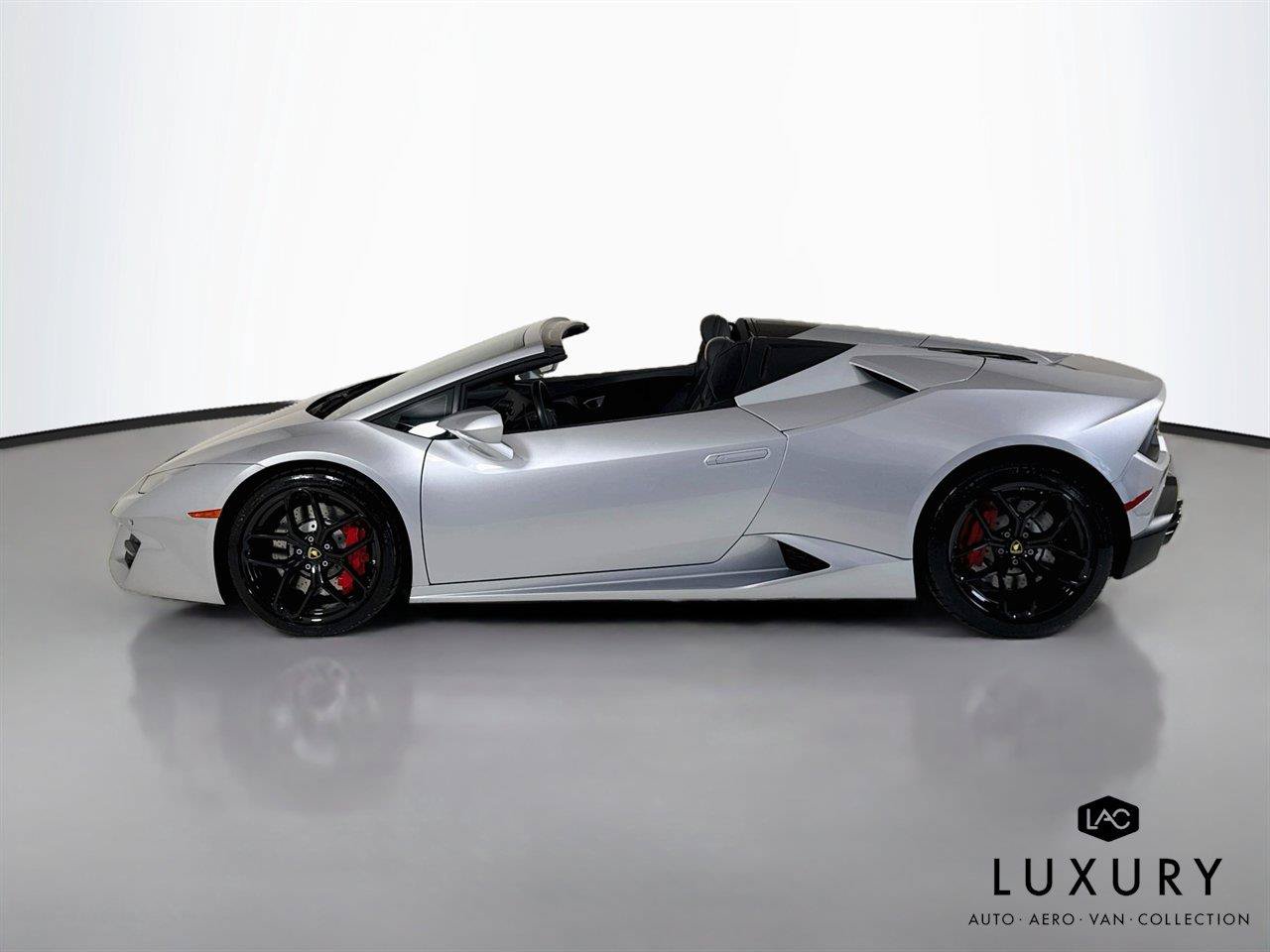 Used 2018 Lamborghini Huracan LP 580-2 RWD image 9