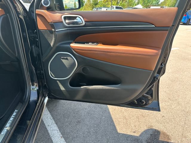 Used 2019 Jeep Grand Cherokee Summit AWD/4WD image 21