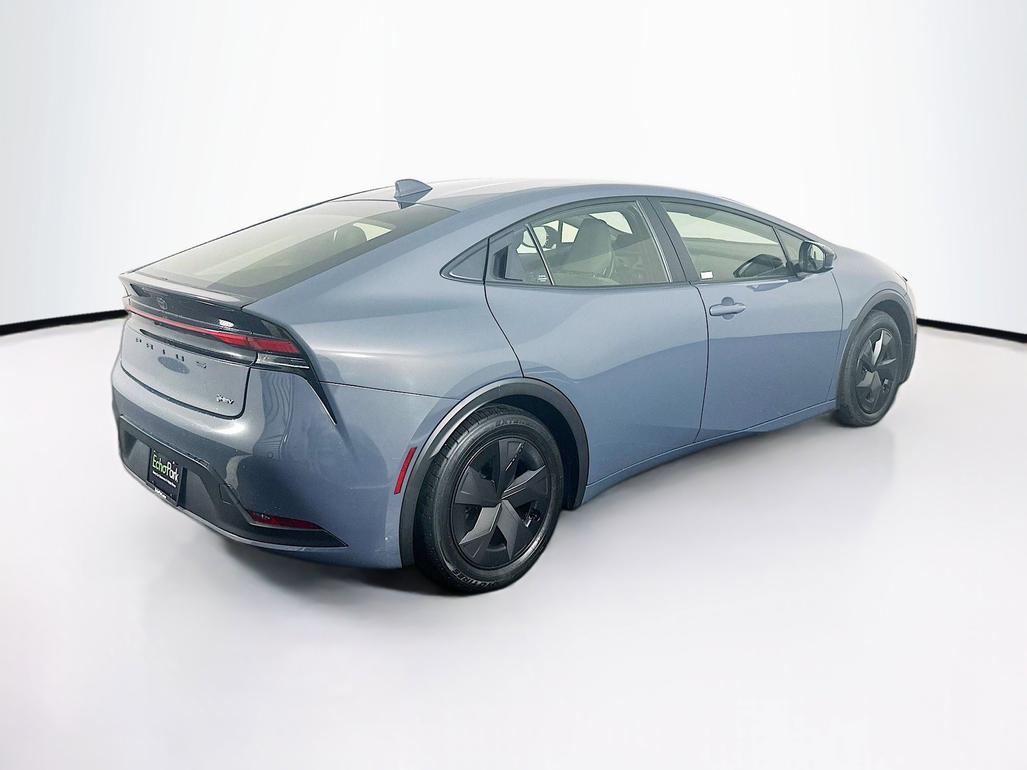 Used 2024 Toyota Prius LE image 9