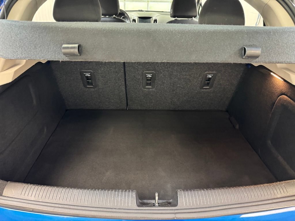 Used 2017 Chevrolet Cruze LT FWD image 26