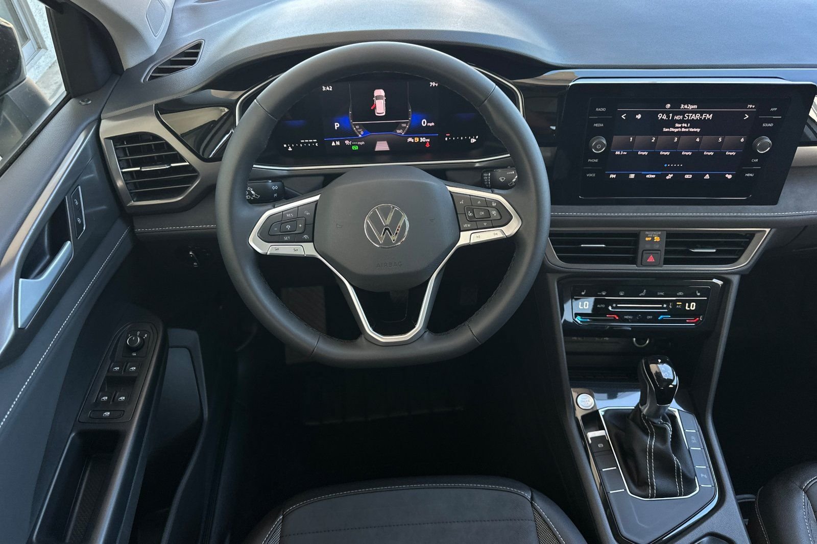 New 2026 Volkswagen Taos SE FWD image 14