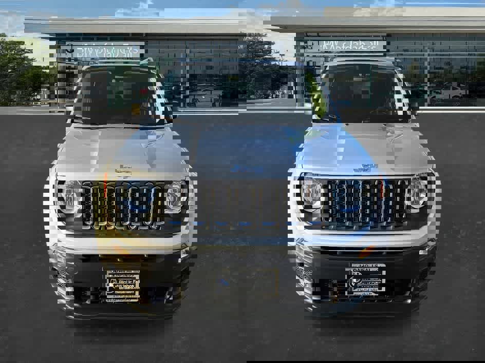 Used 2016 Jeep Renegade Sport w/ Power & Air Group image 3