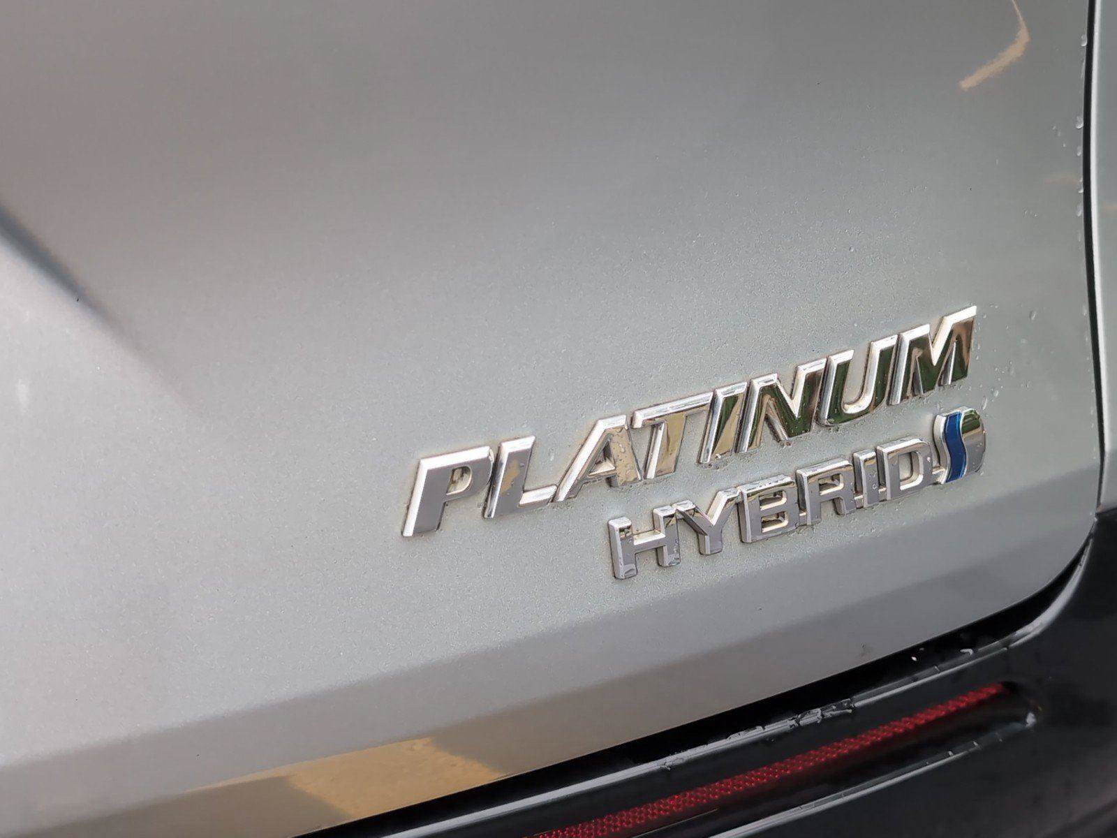 Used 2021 Toyota Sienna Platinum FWD image 5