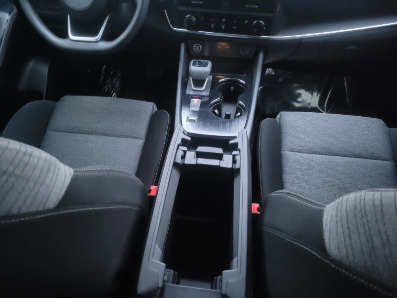 Used 2021 Nissan Rogue S image 30