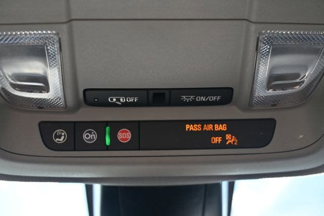 Used 2023 Chevrolet Blazer LT FWD image 34