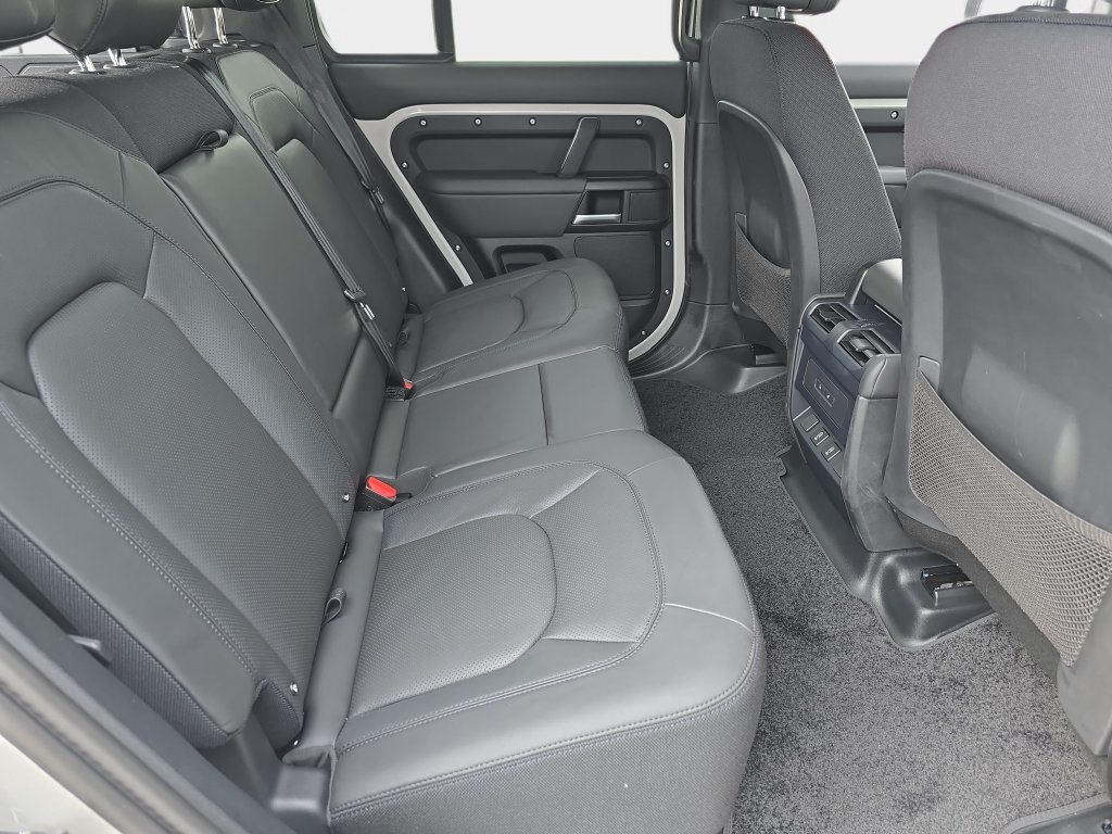 New 2026 Land Rover Defender 110 X AWD/4WD image 11