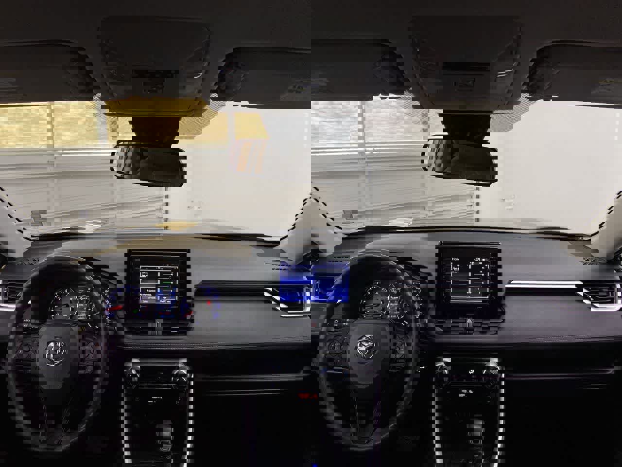 Used 2021 Toyota RAV4 XLE image 13