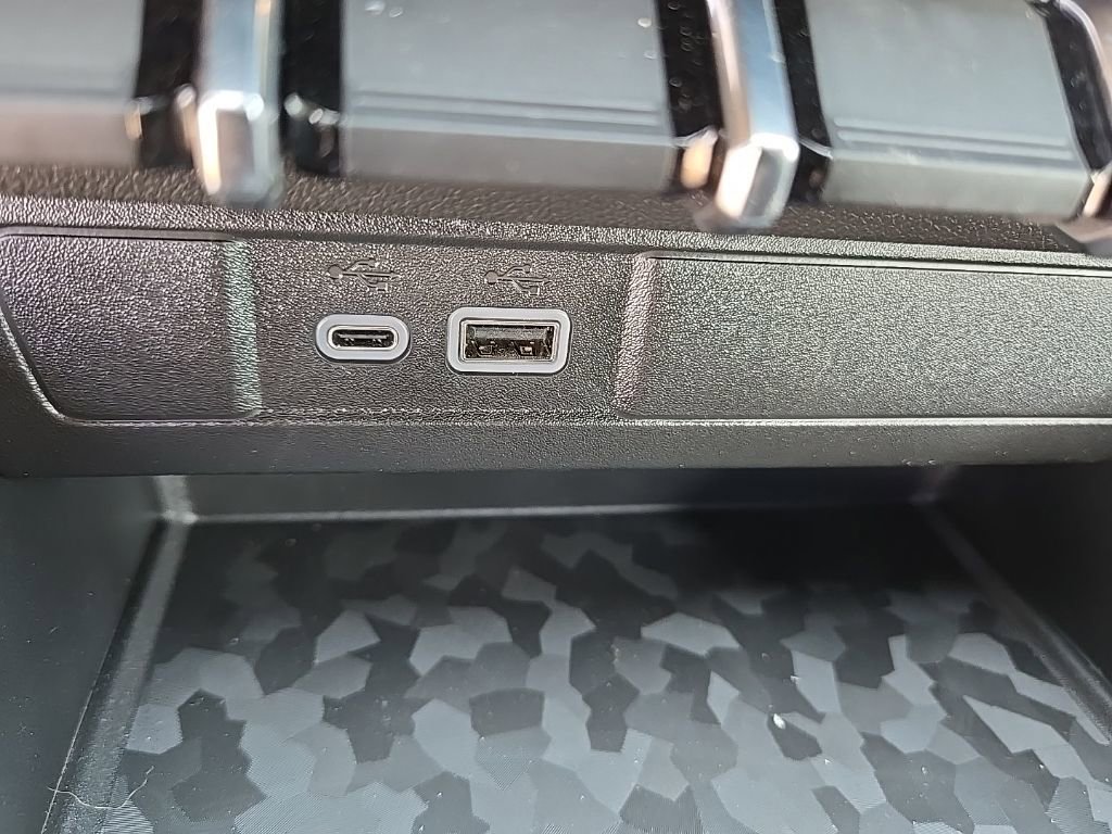 New 2026 GMC Canyon Elevation w/ Convenience Package image 28