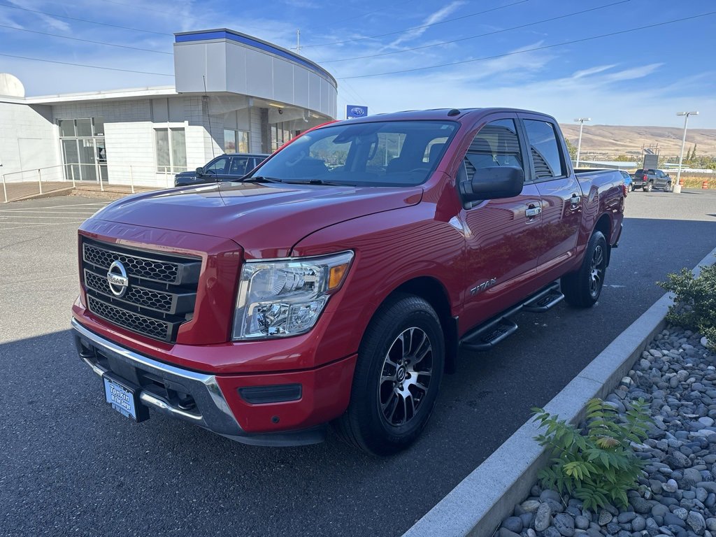 Used 2021 Nissan Titan SV w/ SV Convenience Package image 7