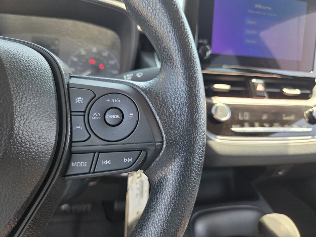 Used 2025 Toyota Corolla LE FWD image 24