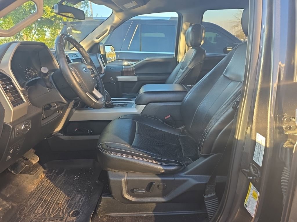 Used 2019 Ford F150 Lariat w/ Trailer Tow Package image 10