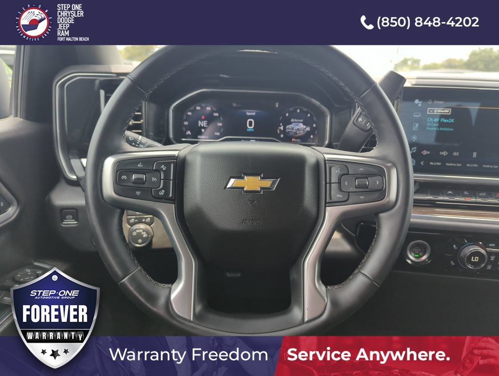 Used 2023 Chevrolet Silverado 1500 LT AWD/4WD image 16