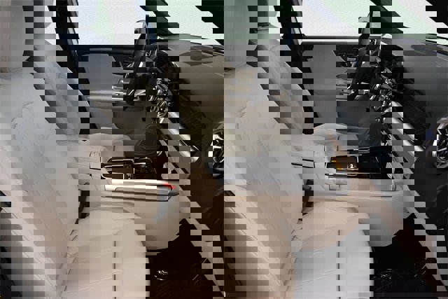 New 2025 Mercedes-Benz GLB 250 4MATIC image 21