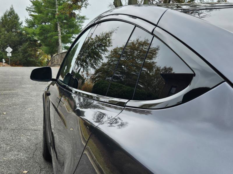 Used 2022 Tesla Model X image 23