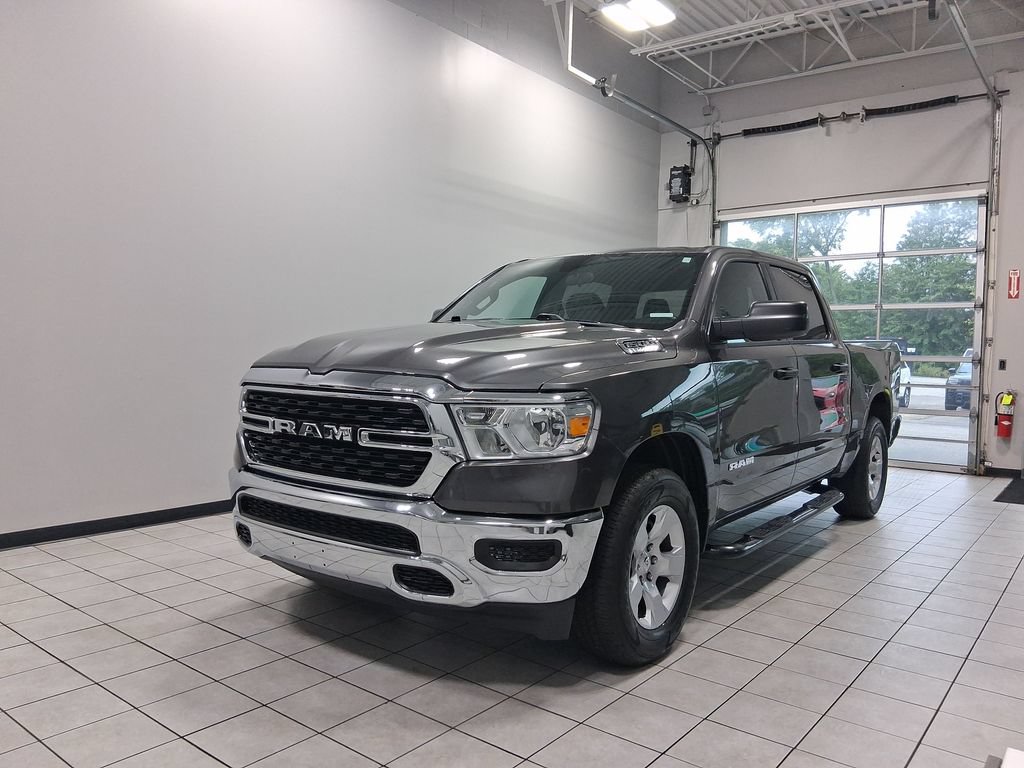 Used 2023 RAM 1500 Big Horn AWD/4WD image 3