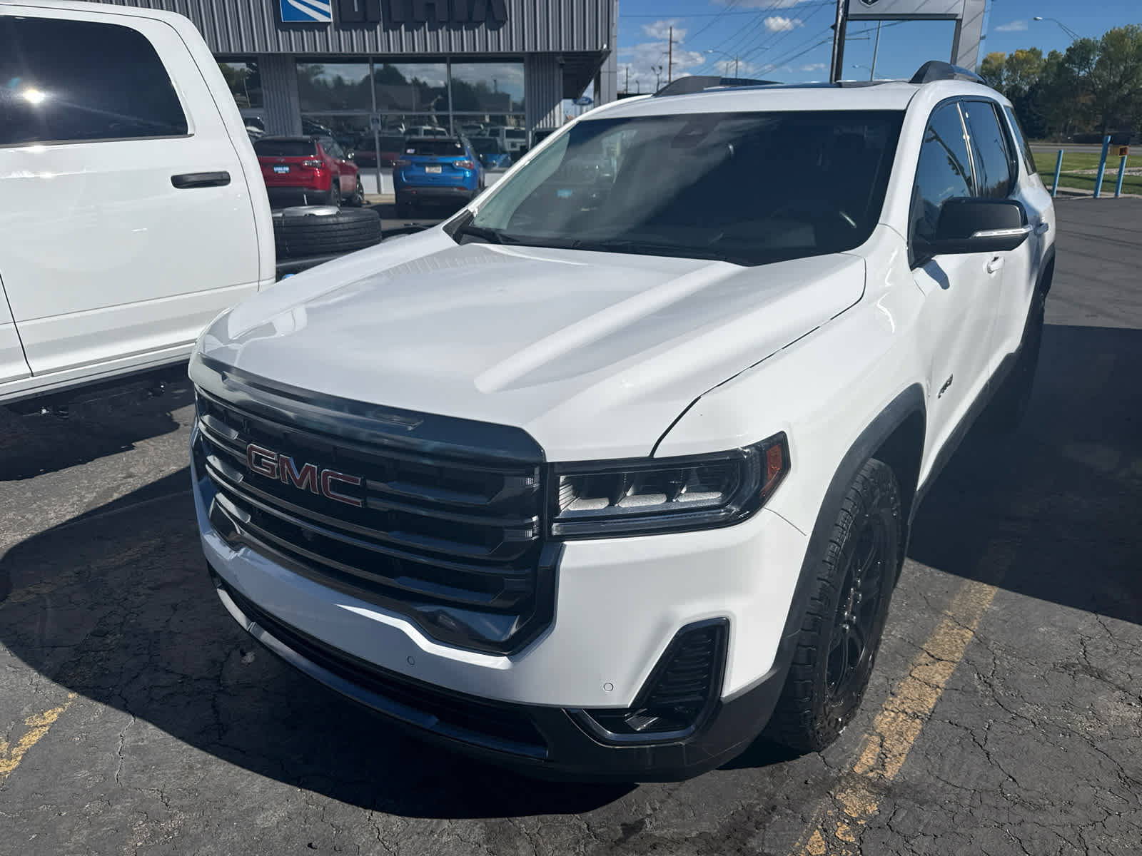 Used 2022 GMC Acadia AT4 w/ GMC Pro Grade Package