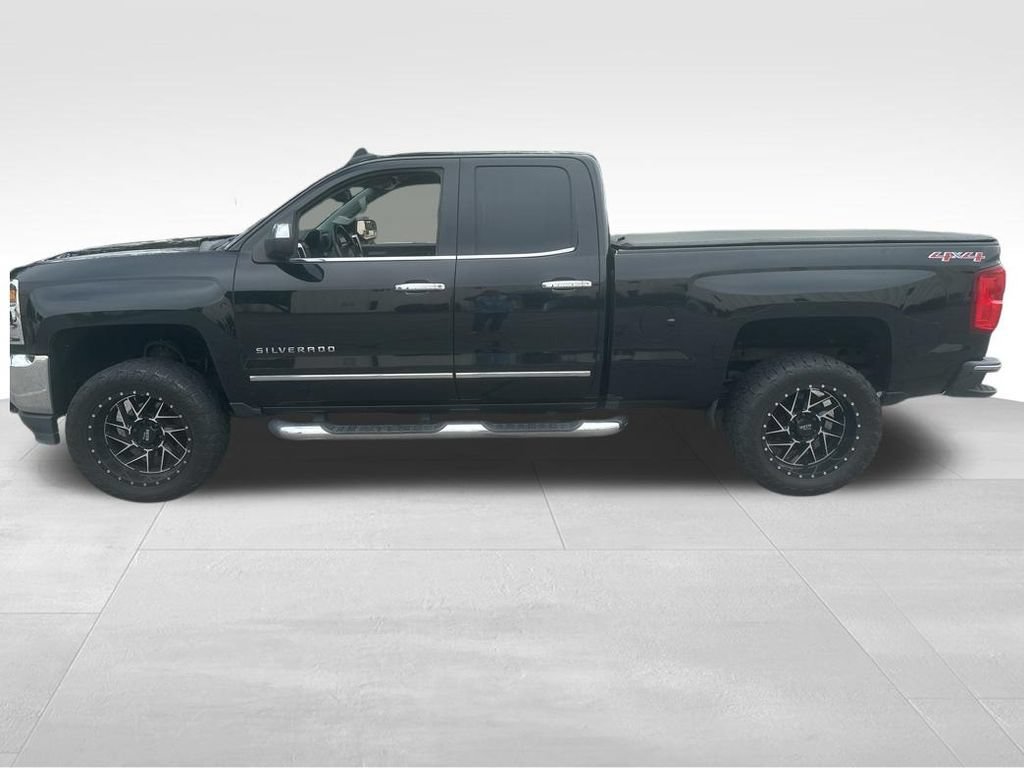 Used 2016 Chevrolet Silverado 1500 LTZ w/ Sport Package AWD/4WD image 12