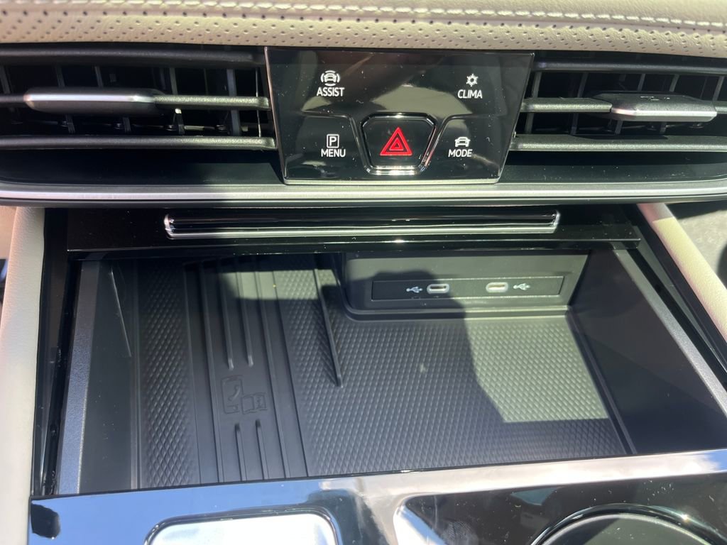 New 2026 Volkswagen Atlas SEL Premium R-Line image 14