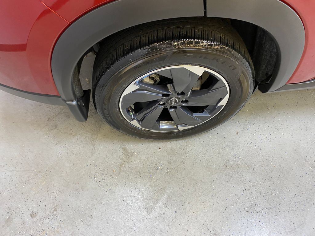 Used 2026 Nissan Rogue SV FWD image 13