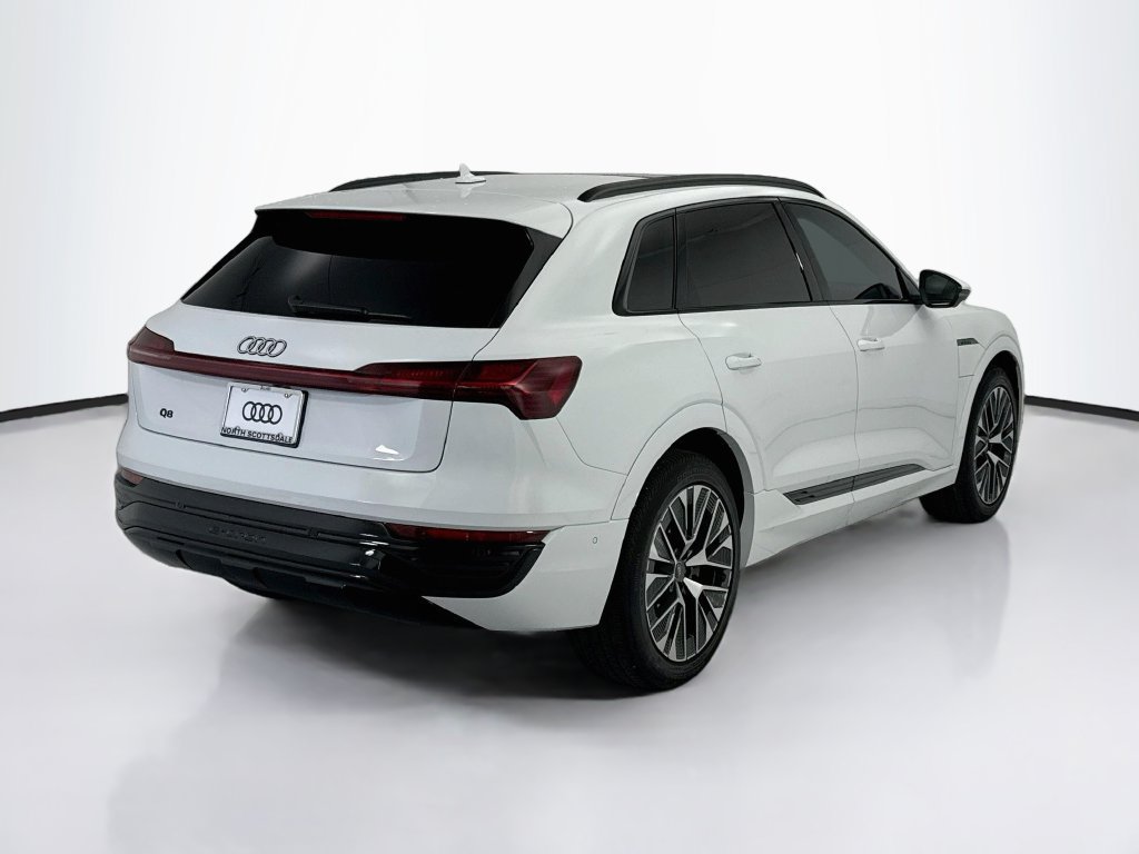 Certified 2024 Audi Q8 e-tron Prestige AWD/4WD image 5