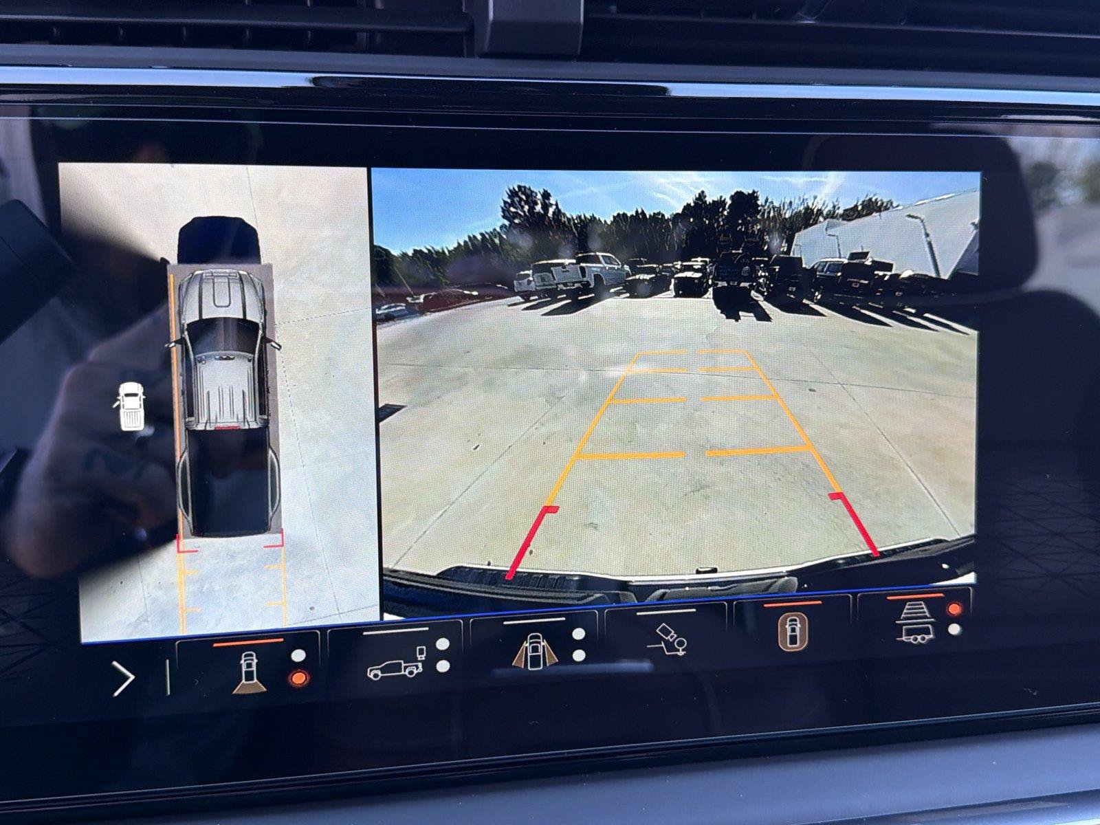 New 2026 GMC Sierra 3500 Denali Ultimate AWD/4WD image 30
