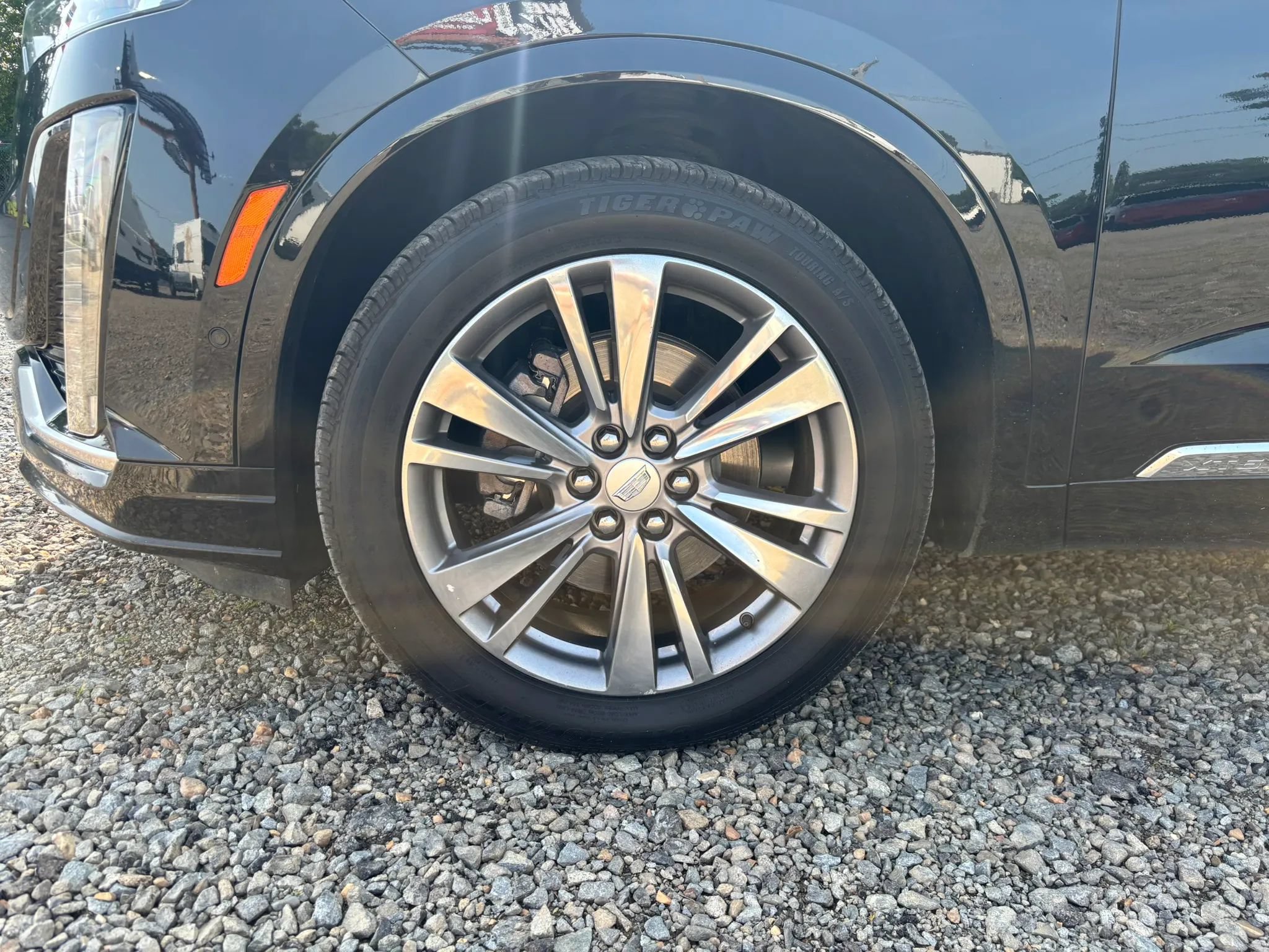 Used 2020 Cadillac XT6 Premium Luxury w/ Platinum Package FWD image 10