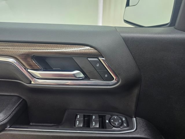 Used 2024 Chevrolet Silverado 1500 LT Trail Boss w/ Protection Package AWD/4WD image 16